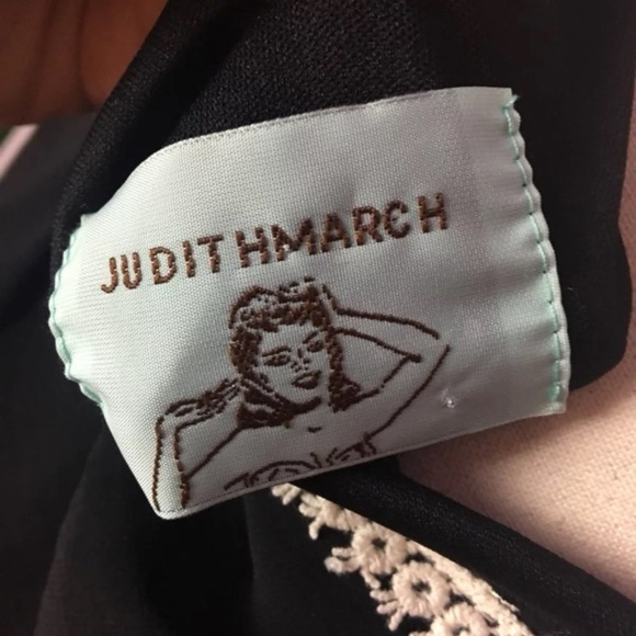 🏆 Judith March Black Blouse - Picture 3 of 4